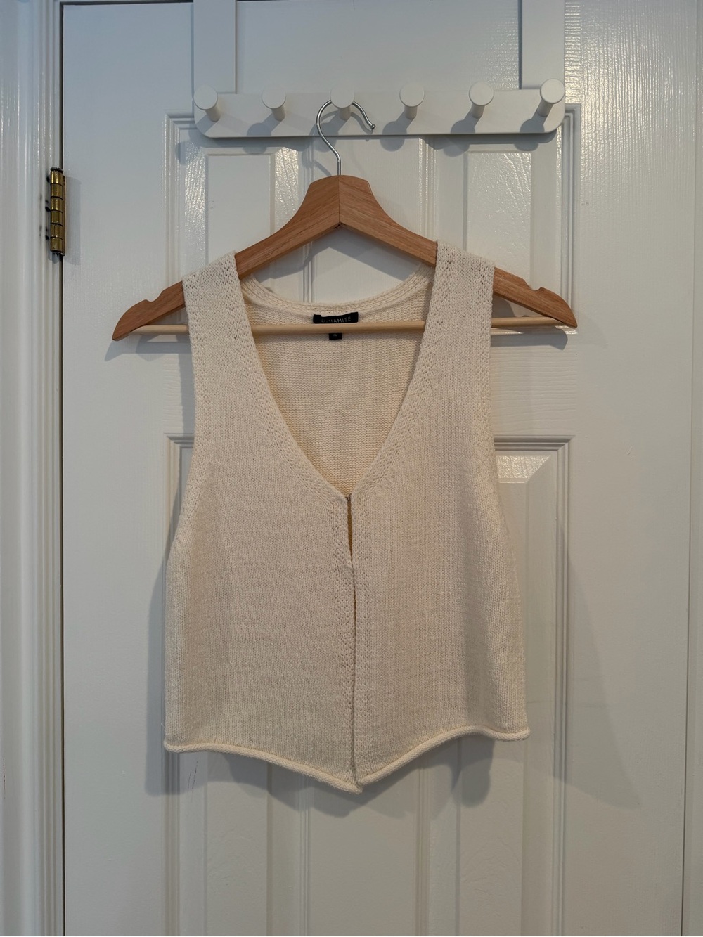 Dynamite Cream Knit V-Neck Sleeveless Tank